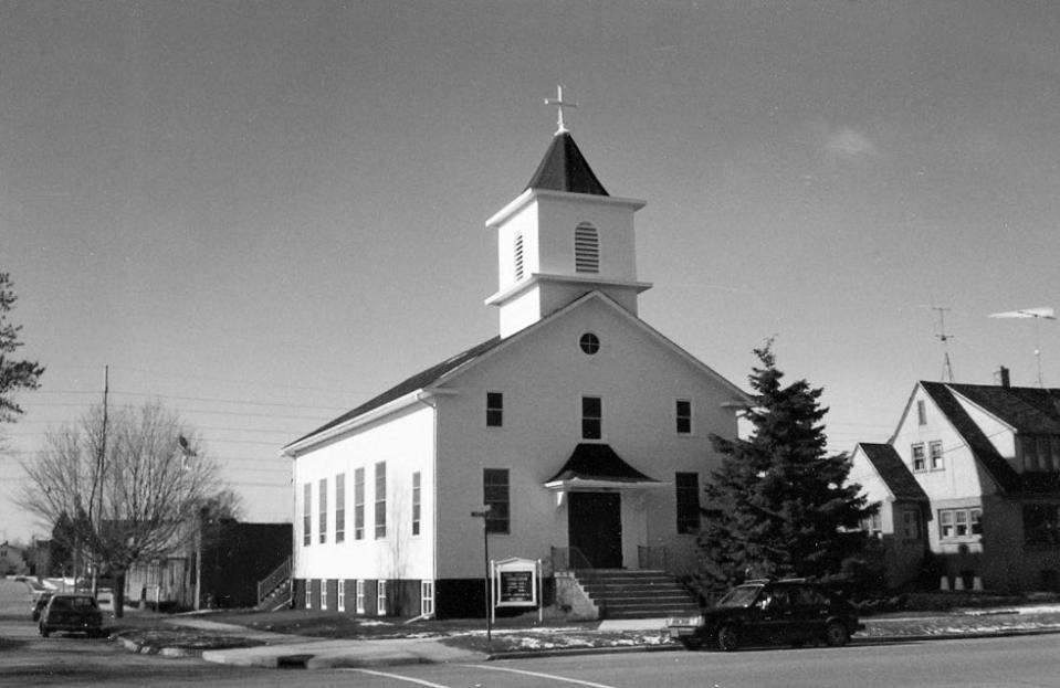 Grace Presbyterian Church's first church location in Sheboygan on 17th Street. In 1985, the congregation sold that property and bought a Nazarene Church building at 4930 Green Valley Lane on the north side of Sheboygan.