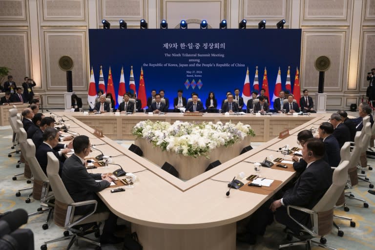 Sommet trilatéral avec le président sud-coréen Yoon Suk Yeol, le Premier ministre chinois Li Qiang et le Premier ministre japonais Fumio Kishida le 27 mai 2024 à Séoul (JEON HEON-KYUN)