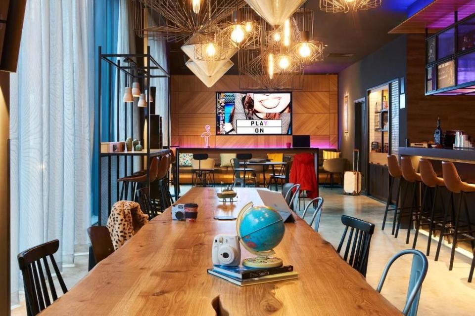 <p>Industrial chic meets nautical is the theme at Southampton’s <a href="https://www.booking.com/hotel/gb/moxy-southampton.en-gb.html?aid=2070929&label=hampshire-hotels" rel="nofollow noopener" target="_blank" data-ylk="slk:Moxy;elm:context_link;itc:0;sec:content-canvas" class="link ">Moxy</a>. The cool Hampshire hotel, which is part of the experiential Marriott International brand, boasts a prime central location close to the Westquay Shopping Centre and the marina. As well as receiving a complimentary Moxy cocktail on arrival, you can enjoy the hotel’s 24/7 self-service food and beverage concept.</p><p><a class="link " href="https://www.booking.com/hotel/gb/moxy-southampton.en-gb.html?aid=2070929&label=hampshire-hotels" rel="nofollow noopener" target="_blank" data-ylk="slk:BOOK NOW;elm:context_link;itc:0;sec:content-canvas">BOOK NOW</a></p>