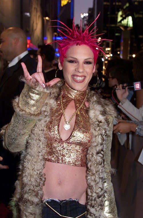 Pink bei den MTV Video Music Awards 2000