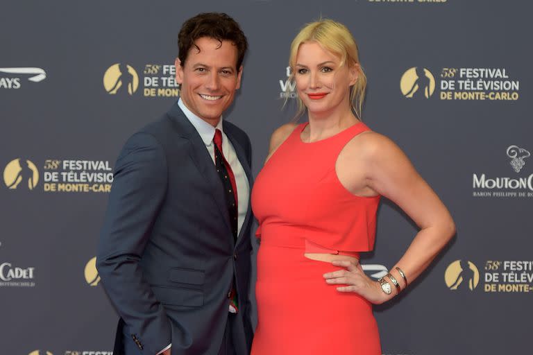 El actor Ioan Gruffudd y su esposa, la actriz Alice Evans