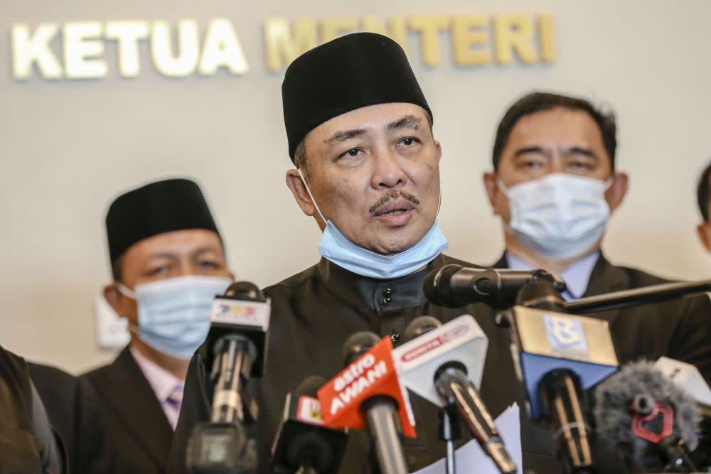 Sabah Chief Minister Datuk Hajiji Noor speaks a press conference at the Sabah state administrative building in Kota Kinabalu September 29, 2020. — Picture by Firdaus Latif