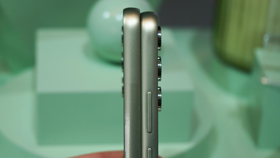 Samsung Galaxy A54 hands-on A34 green side closeup