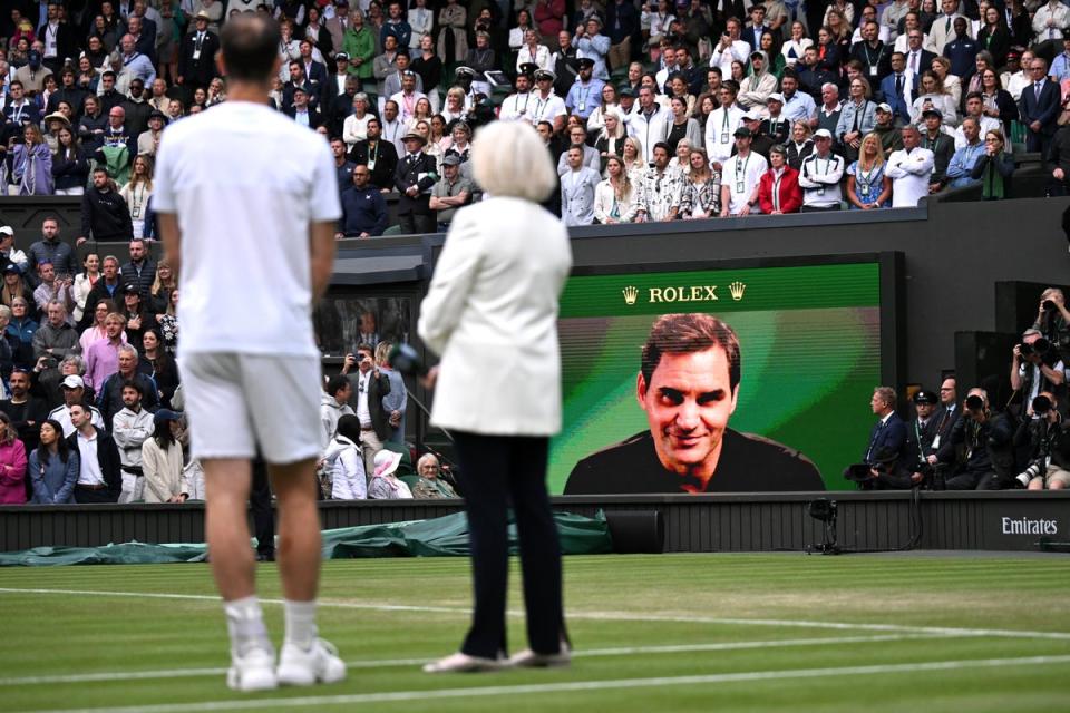 Murray watches on as Federer pays tribute (Getty Images)