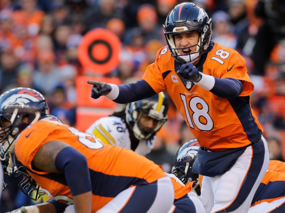 Peyton Manning calls out to the offensive line during a game against the Pittsburgh Steelers.