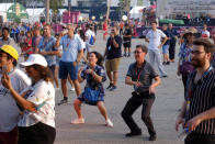 F1 fans dancing to the beat. (PHOTO: Singapore GP)