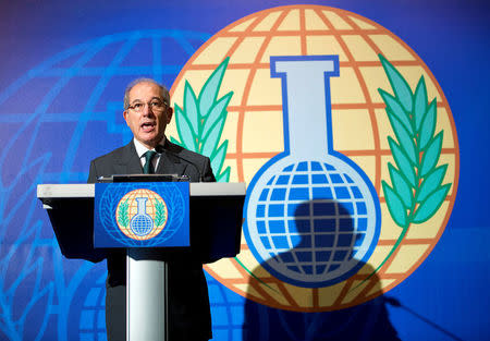 FILE PHOTO: Organisation for the Prohibition of Chemical Weapons (OPCW) Director General Ahmet Uzumcu speaks during a news conference in The Hague, Netherlands October 11, 2013. REUTERS/Michel Kooren/File Photo