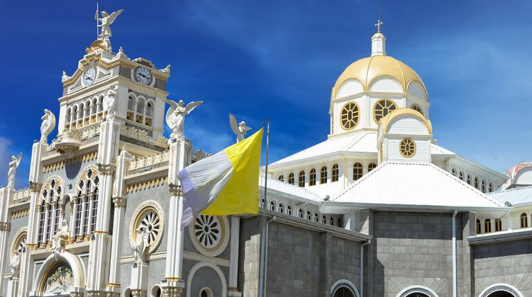 La Basílica de Nuestra Señora de los Ángeles en la ciudad de Cartago es el principal santuario de Costa Rica
