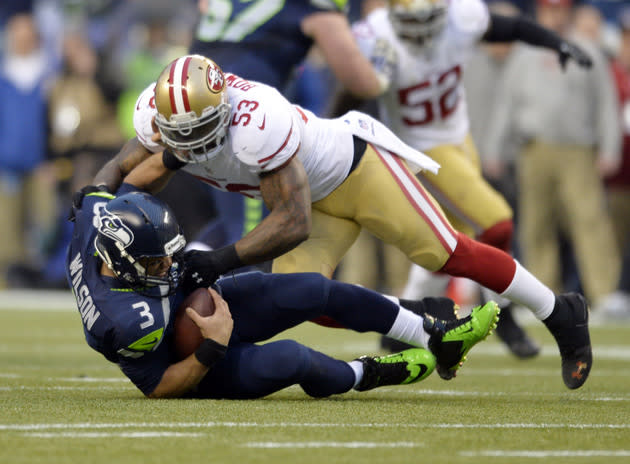 49ers LB Navorro Bowman suffers gruesome knee injury