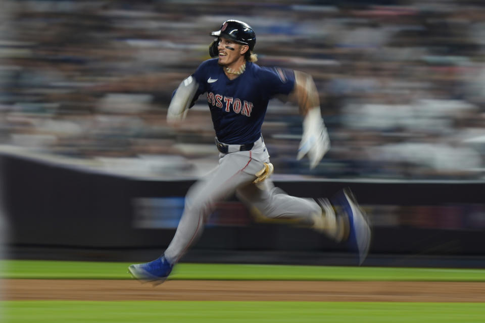 Boston Red Sox's Jarren Duran runs to second base for a double during the 10th inning of a baseball game against the New York Yankees, Friday, July 5, 2024, in New York. (AP Photo/Frank Franklin II)