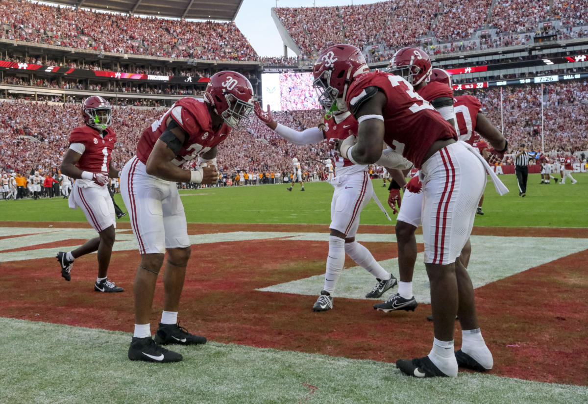 Roll Tide Wire  Get the latest Alabama Crimson Tide football and  basketball news, schedules, photos and rumors.