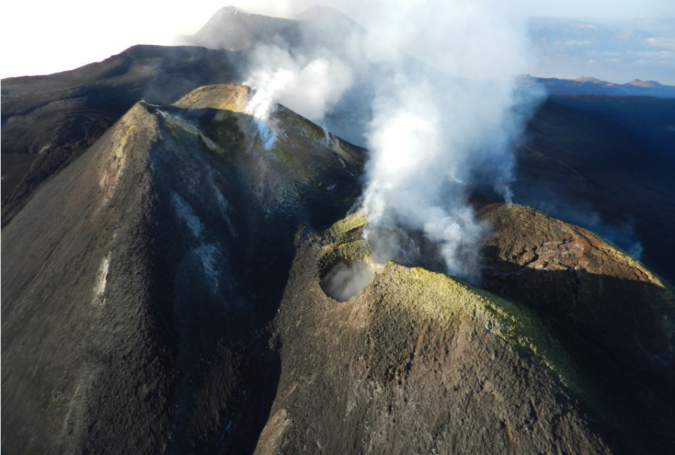 Mt. Etna, southeast crater in Siciliy, Italy. (<a href="http://www.flickr.com/photos/etnaboris/8103424693/in/pool-yahoo-break-news/" rel="nofollow noopener" target="_blank" data-ylk="slk:Photo by etnaboris on Flickr.;elm:context_link;itc:0;sec:content-canvas" class="link ">Photo by etnaboris on Flickr.</a>)