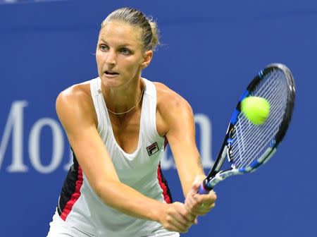 Sept 8, 2016; New York, NY, USA; Karolina Pliskova of the Czech Republic plays Serena Williams of the USA on day eleven of the 2016 U.S. Open tennis tournament at USTA Billie Jean King National Tennis Center. Mandatory Credit: Robert Deutsch-USA TODAY Sports