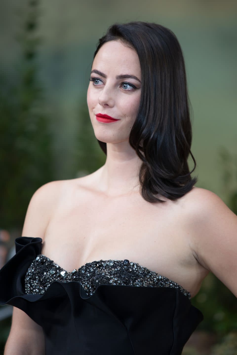 london, england august 30 kaya scodelario attends the lord of the rings the rings of power world premiere at leicester square on august 30, 2022 in london, england photo by dave j hogandave j hogangetty images