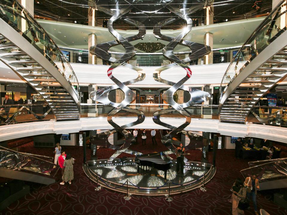 Inside the MSC Meraviglia has 19 decks with modern decor