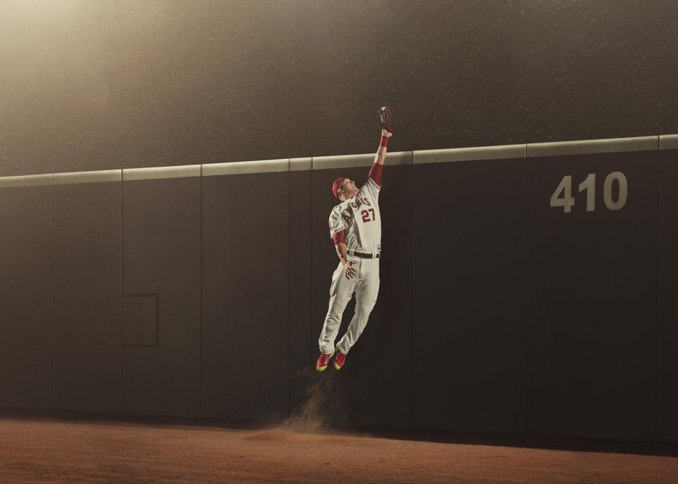 Mike Trout usa el nuevo equipo Vapor Lunar Trout. Foto: Nike Baseball