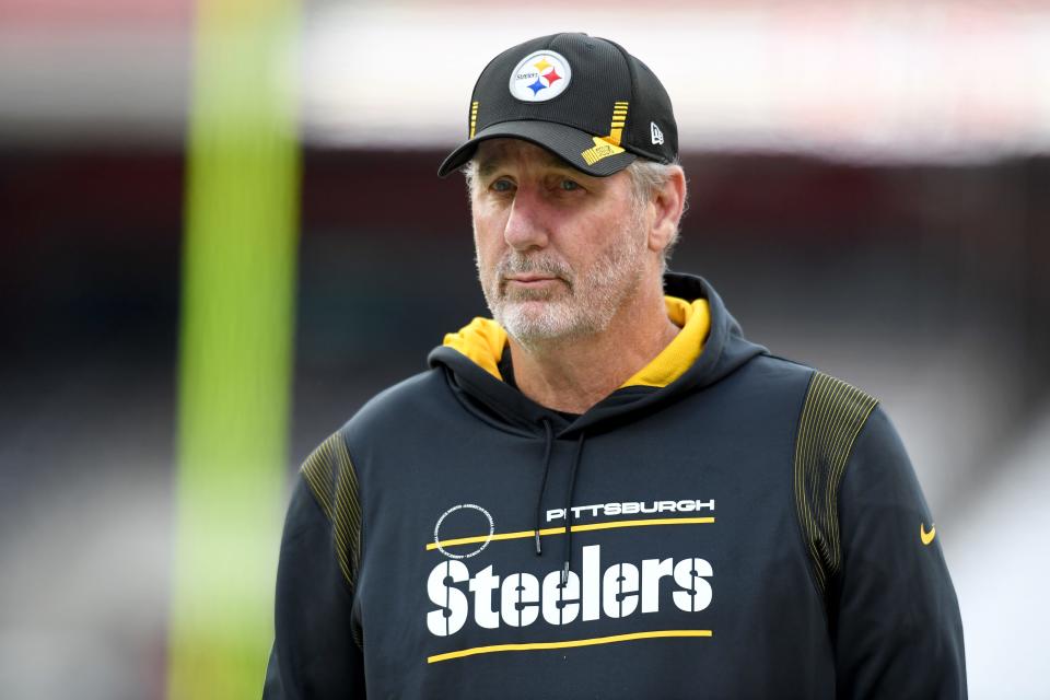 Pittsburgh Steelers defensive coordinator Keith Butler looks on before a game against the Cleveland Browns at FirstEnergy Stadium on October 31, 2021 in Cleveland, Ohio.