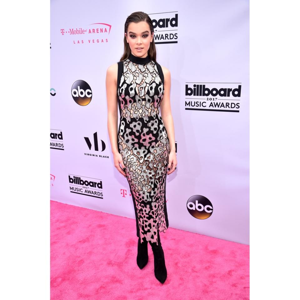 <h2>Hailee Steinfeld in David Koma</h2> <h4>Getty Images</h4>