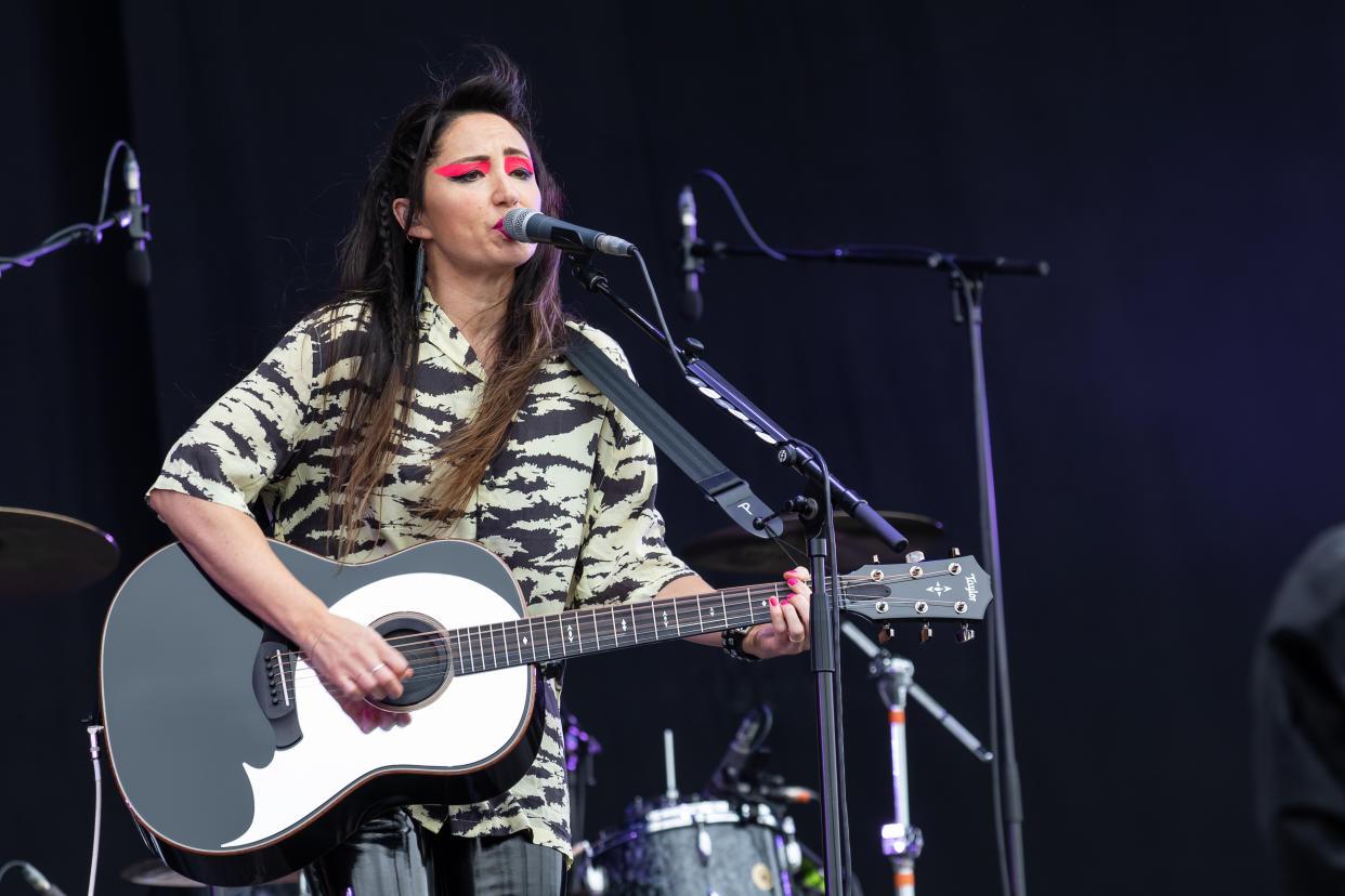 NEWPORT, ISLE OF WIGHT - JUNE 15: KT Tunstall performs on main stage during Isle of Wight Festival 2019 at Seaclose Park on June 15, 2019 in Newport, Isle of Wight. (Photo by Carla Speight/Redferns)