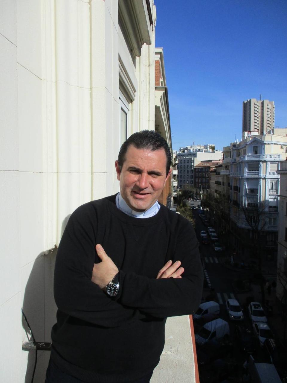 Padre Bladimir Navarro Lorenzo en Madrid.