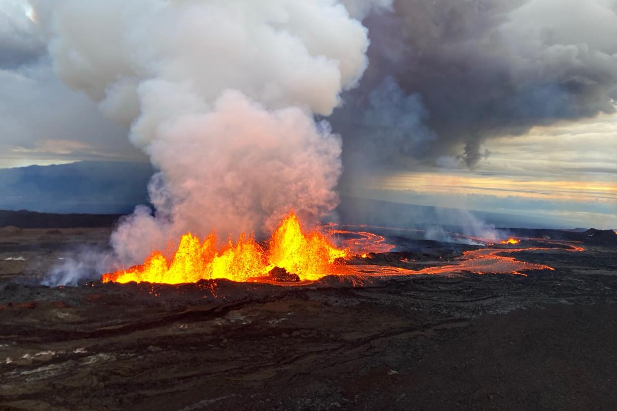 A view from Mauna Loa, the world's largest active volcano, began to erupt overnight, prompting authorities to open shelters "as a precaution" on November 29, 2022 in Hawaii, United States.