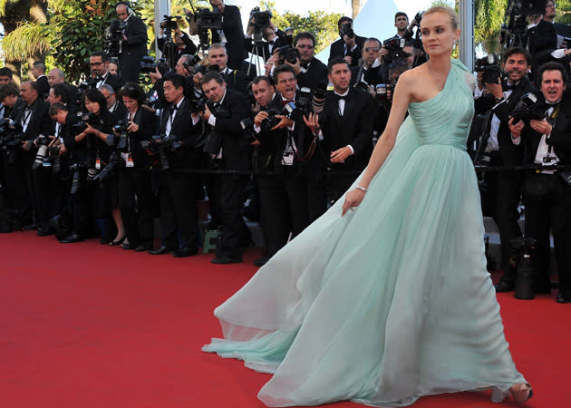 100 Can't-Miss Outfits from Oscars Weekend | Diane kruger style, Diane  kruger, Long sleeve gown