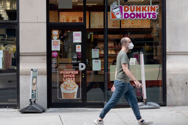 Just try walking into a coffee shop during autumn and avoiding endless promotions for pumpkin spice lattes. (Photo: Alexi Rosenfeld via Getty Images)