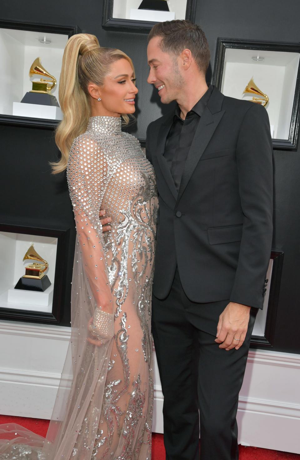 paris hilton and carter reum at the 2022 grammys