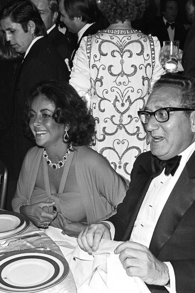 Elizabeth Taylor and Henry Kissinger in 1976.