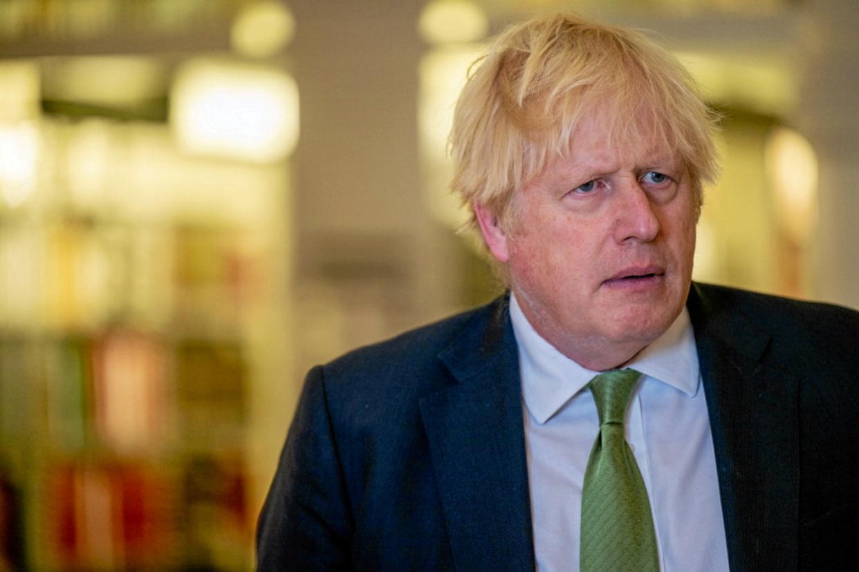 Boris Johnson a réussi à conserver son siège de peu, évitant à son camp un revers historique.  - Credit:BRANDON BELL / GETTY IMAGES NORTH AMERICA / Getty Images via AFP