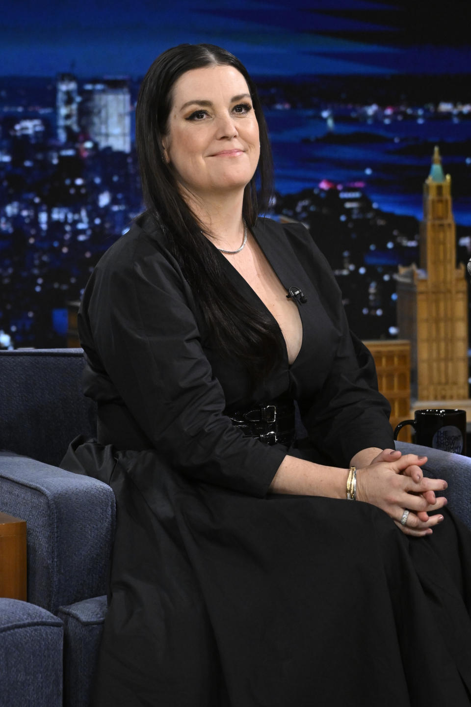 Closeup of Melanie Lynskey on "The Tonight Show"