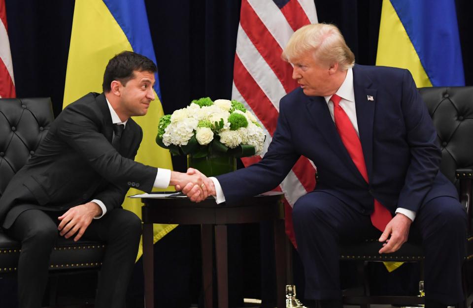 President Donald Trump shakes hands with Ukrainian President Volodymyr Zelensky during a meeting in New York on Sept. 25. (Photo: SAUL LOEB via Getty Images)