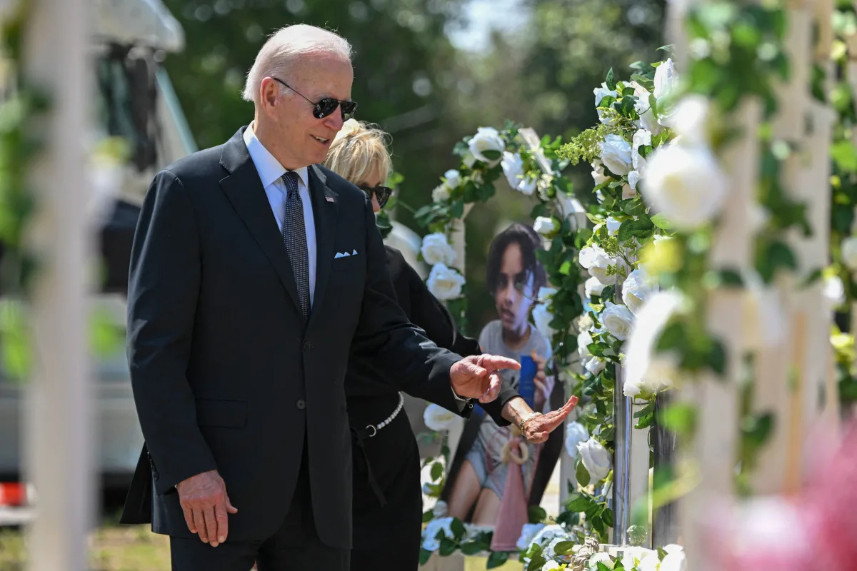 Biden visits Uvalde elementary school after shooting