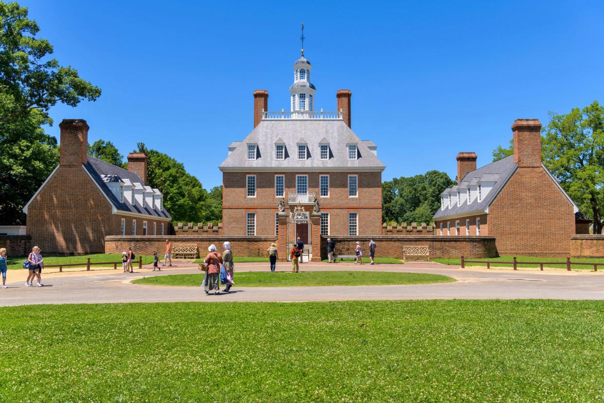 A sunny day view of the Governor's Palace, the home for the Royal Governors and the first two elected governors of Virginia, now a popular tourist attraction