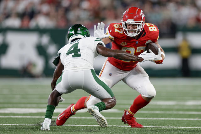 Thursday Night Football live tracker: Chiefs' quest to repeat as