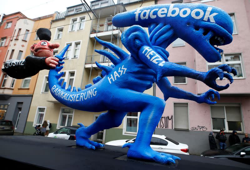 FILE PHOTO: Carnival parade in Dusseldorf