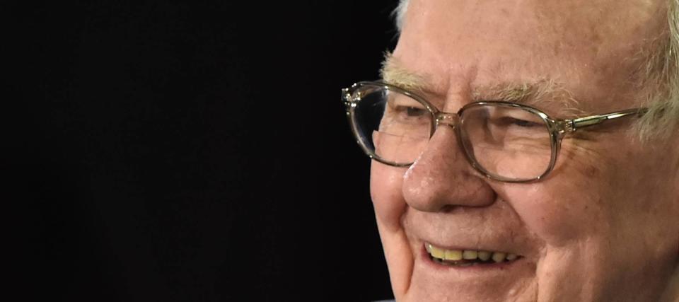 Why Warren Buffett says you should refinance your mortgage