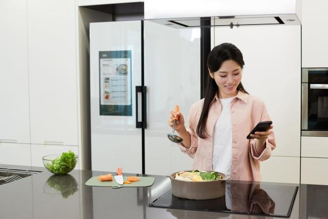 These Smart Refrigerators Will Change How You Cook and Shop