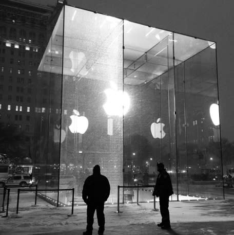 NYC Apple Storey by Instagram user krissyhotdogs