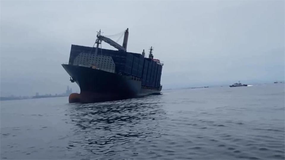 「天使輪」沉船逾1300空櫃海上漂　漁民目擊一路漂到小琉球