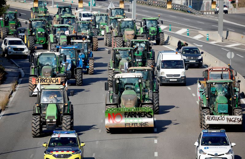 Spanish farmers blockade roads near Barcelona