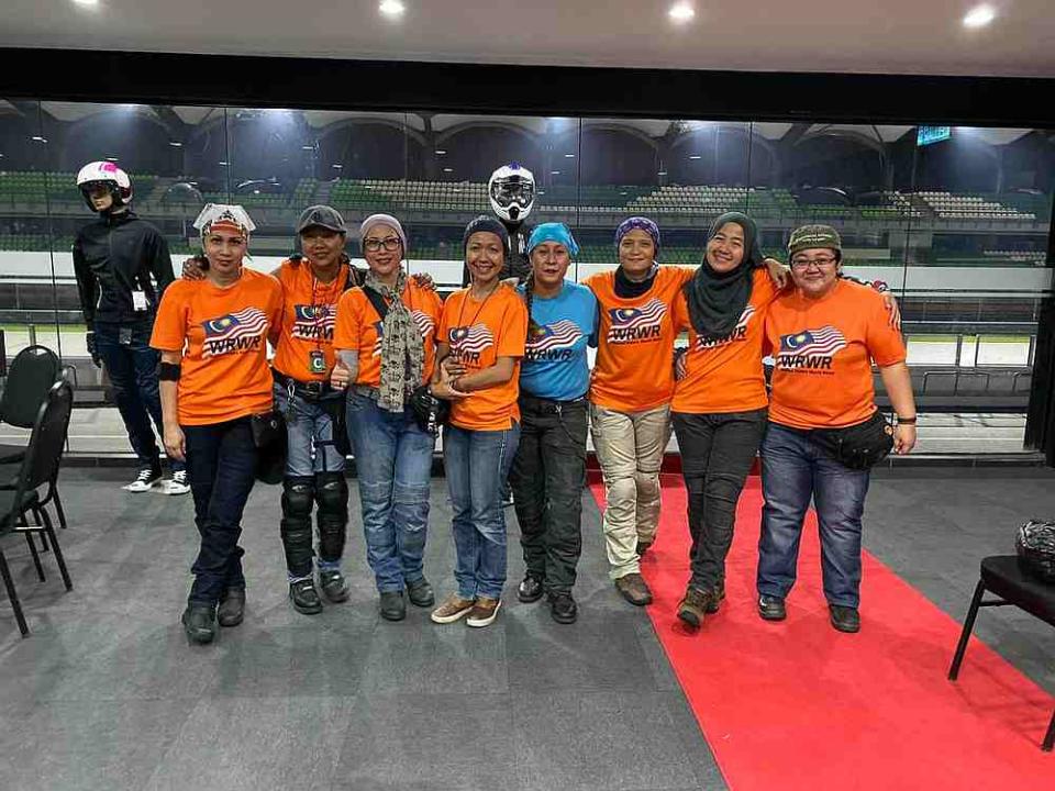 Tina also wished to thank her 'Magnificent Eight' who were part of the group committee for the Malaysian relay. — Picture courtesy of Ripple Relay Malaysia