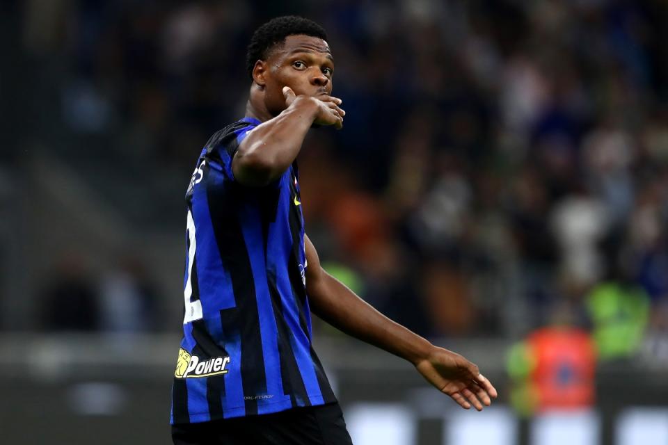 Inter hope for Man Utd call for Dumfries and target Holm