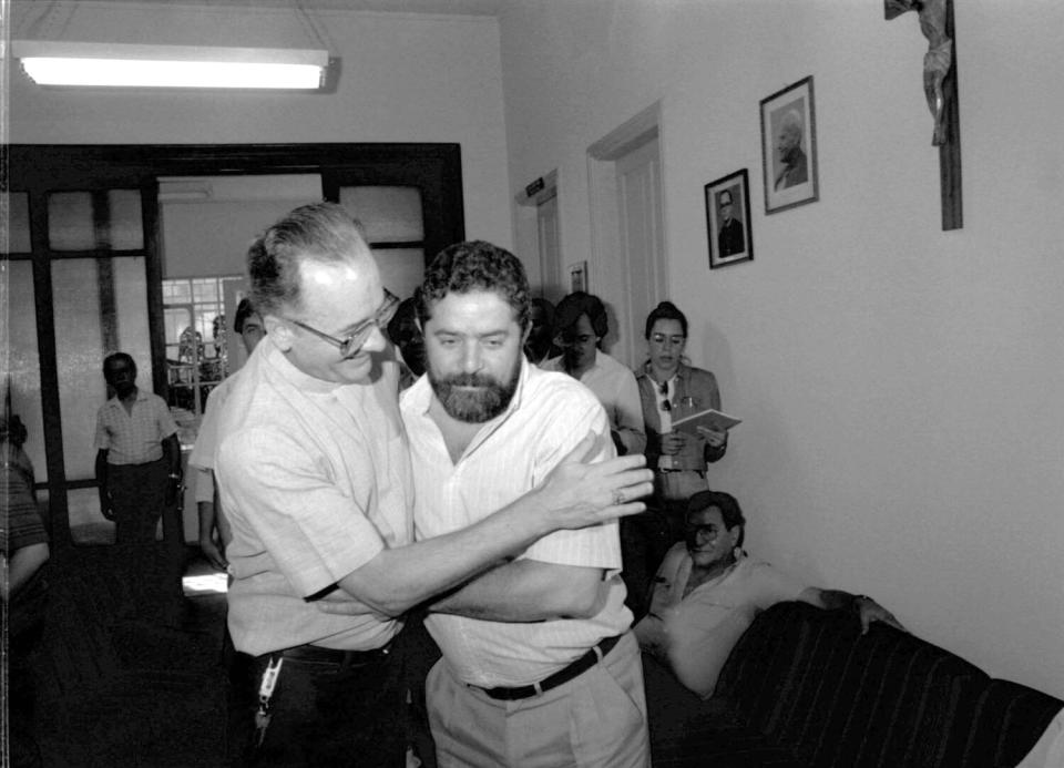 Brazilian cleric Claudio Hummes embracing future president Luiz Inacio Lula da Silva