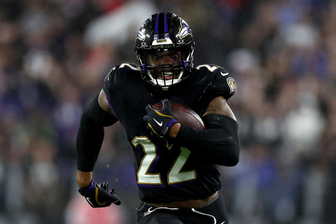 BALTIMORE, MARYLAND - SEPTEMBER 29: Derrick Henry #22 of the Baltimore Ravens runs the ball during the fourth quarter against the Buffalo Bills at M&T Bank Stadium on September 29, 2024 in Baltimore, Maryland. (Photo by Patrick Smith/Getty Images)