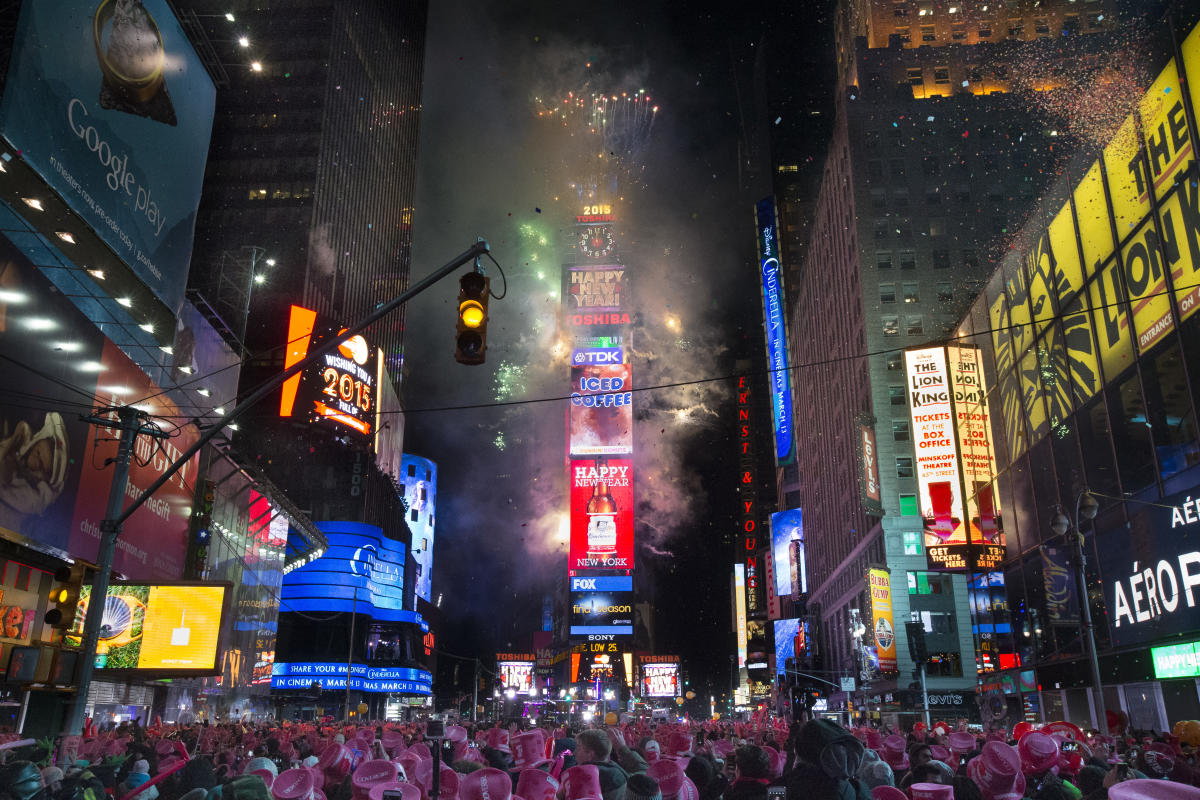 Times Square New Years Eve Ball Drop To Welcome Vaccinated Revelers