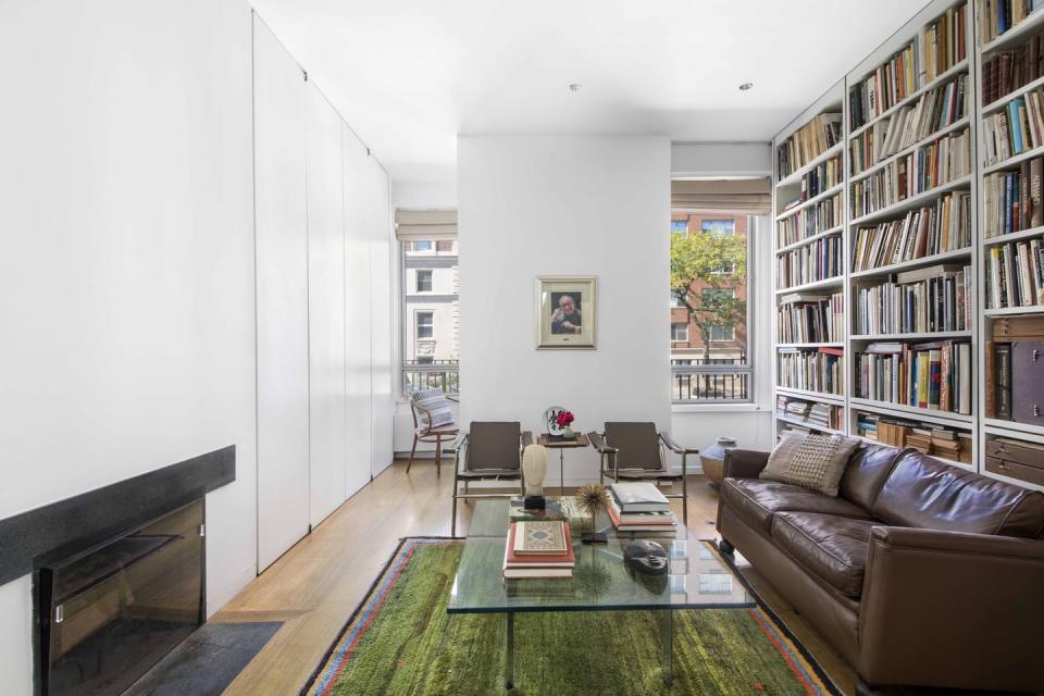 5) The second-floor library features built-in bookshelves.