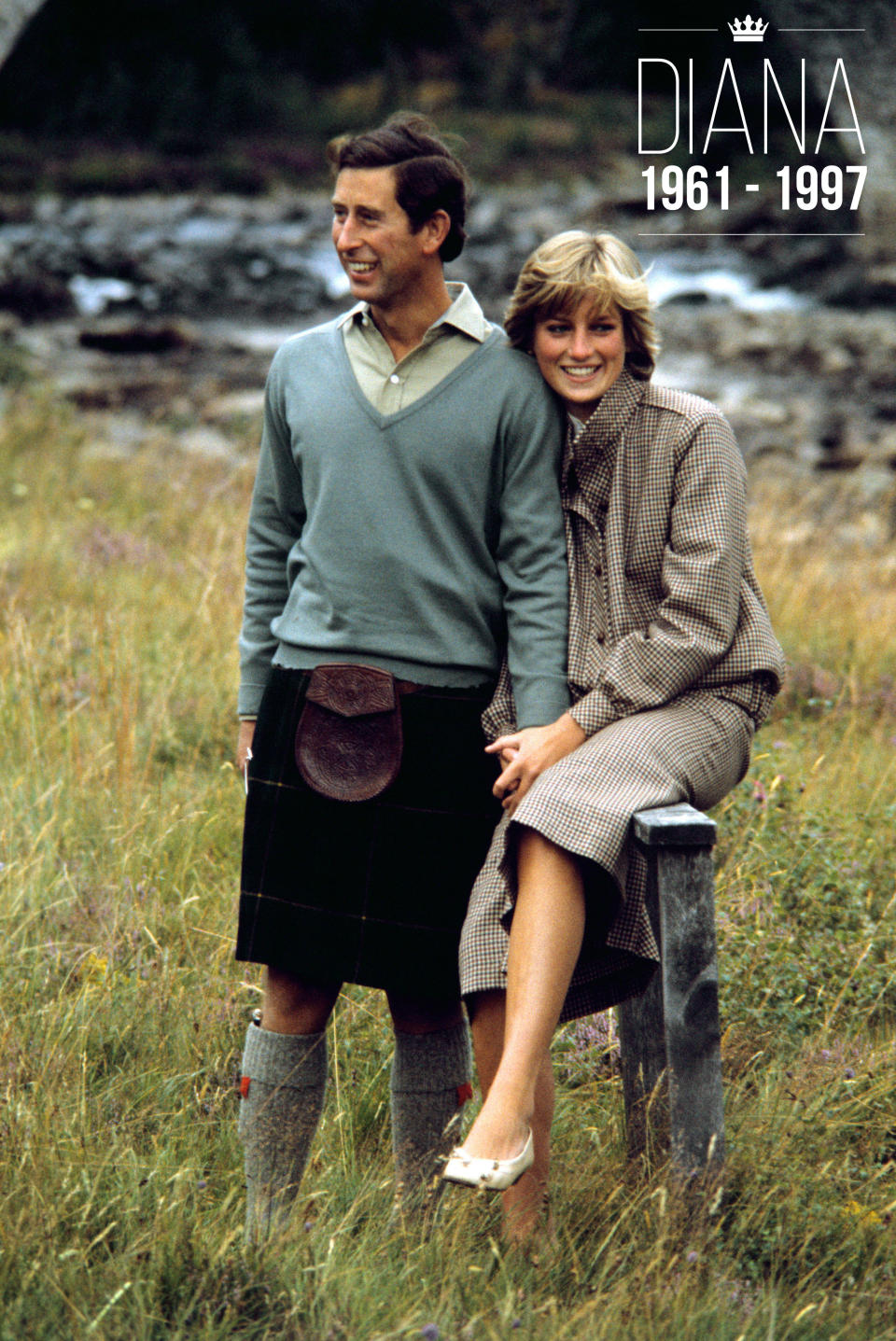 <p>Ihre Flitterwochen verbrachten Diana und Prinz Charles 1981 im schottischen Balmoral. Dieses kleinkarierte Ensemble aus sportlicher Jacke und Midirock spiegelt Dianas damaligen Stil wieder: bequem, unkompliziert, unaufgeregt. </p>