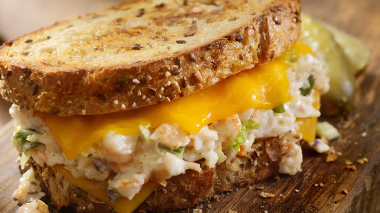 Tuna melt sandwich