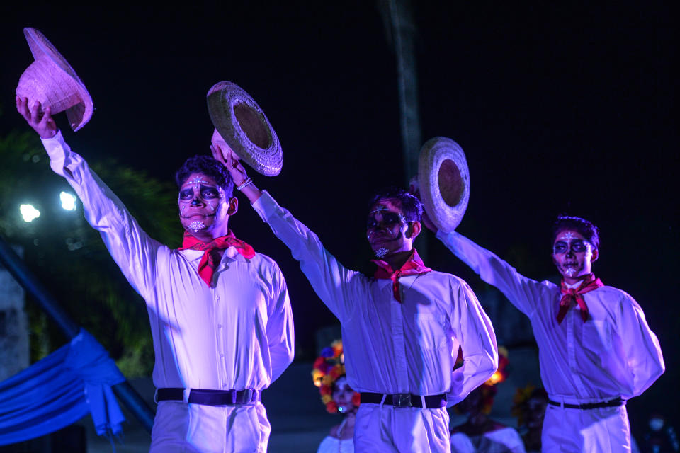 Festival de Catrines en Playa del Carmen, Quintana Roo. (Artur Widak/NurPhoto via Getty Images)